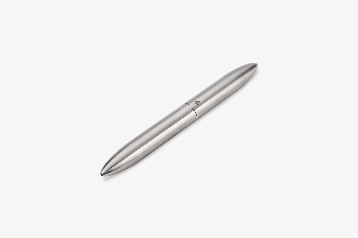 グラビタスペンズ　ボールペン gravitas-fountain-pen-writing-