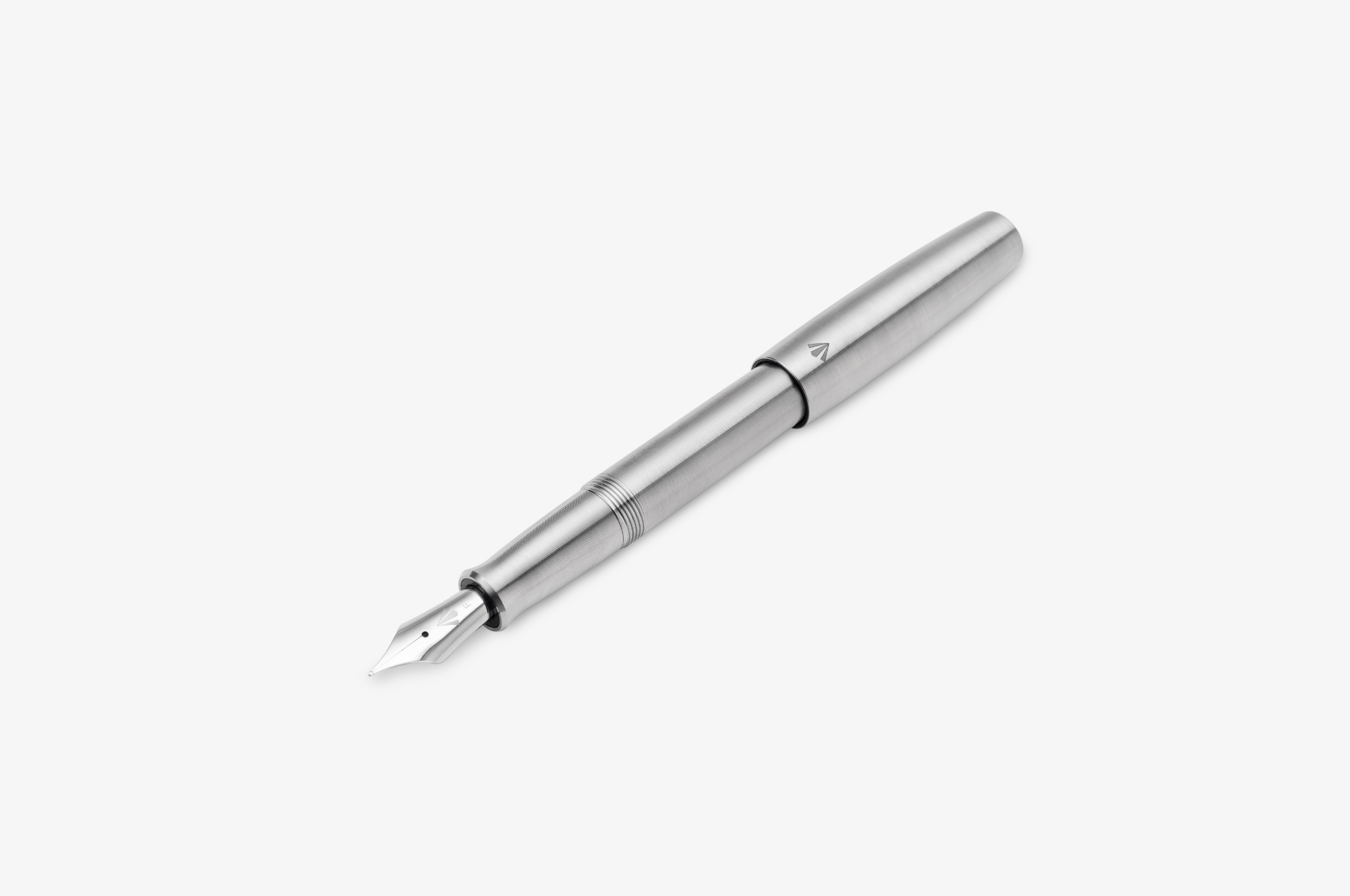 Gravitas Fountain Pen Gravitas - Entry | Grade 5 Titanium