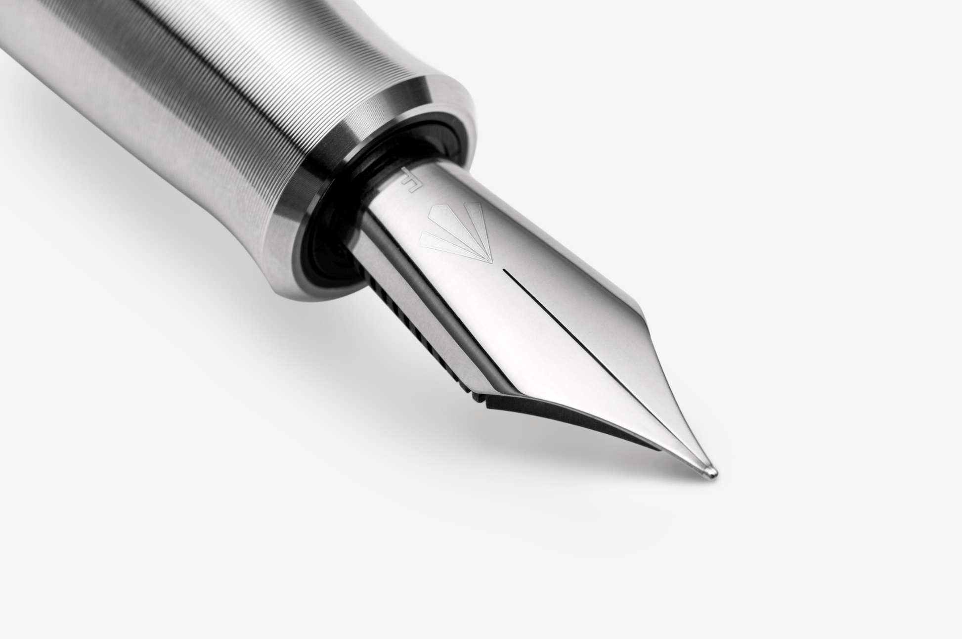 Gravitas Fountain Pen Gravitas - Vac 2.0 Titanium Machine Finish