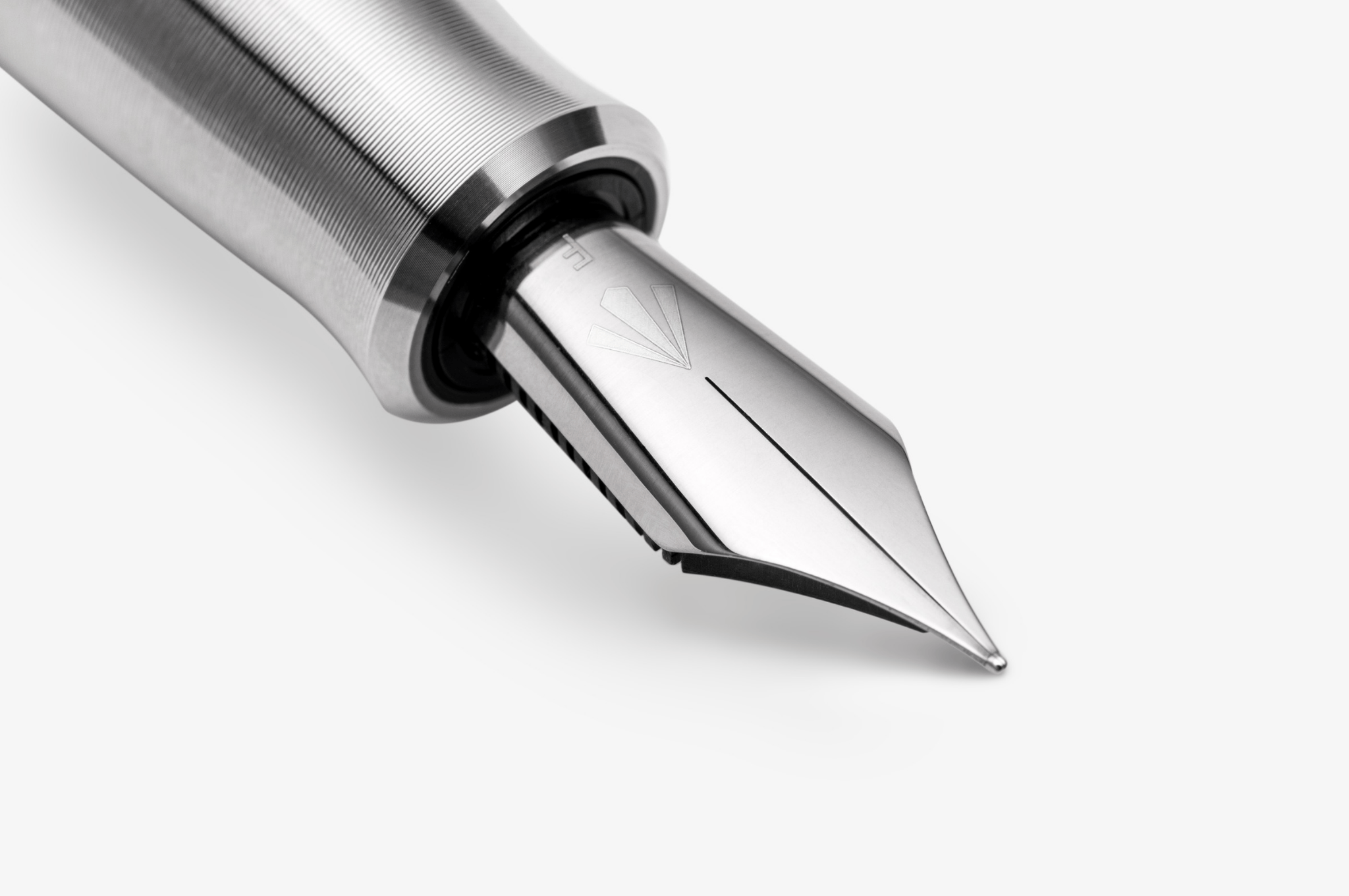 Gravitas Fountain Pen Gravitas - Vac 2.0 Titanium Machine Finish